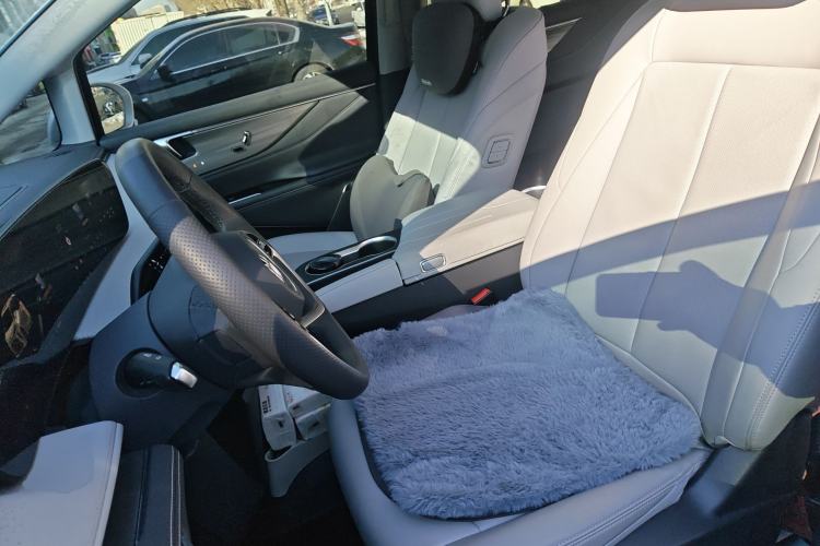 Used Buick GL8 2026 Model Lu Zun Prestige Edition