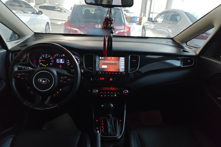 Used Kia Carens 2013 2.0L 7-Seater Automatic Luxury Version China IV Standard