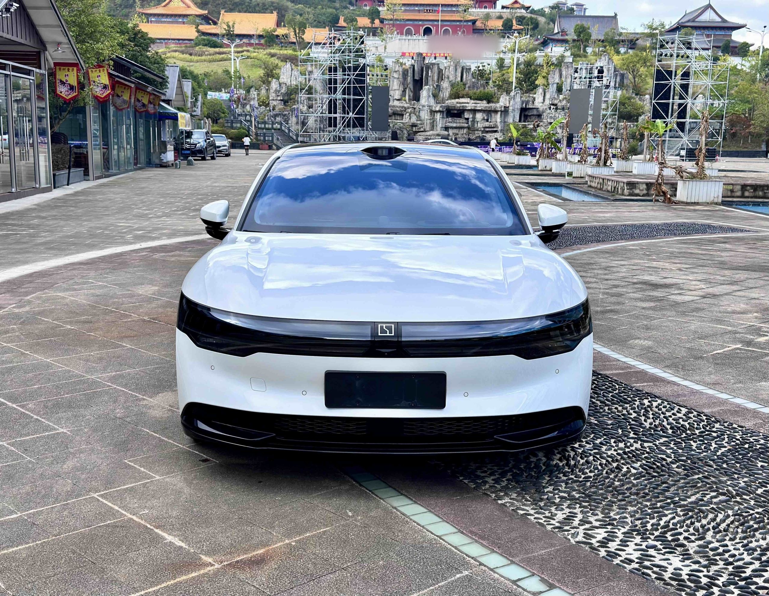 Zeekr 007 2025 Rear-Drive Intelligent Driving Version 75 kWh — снимка 12