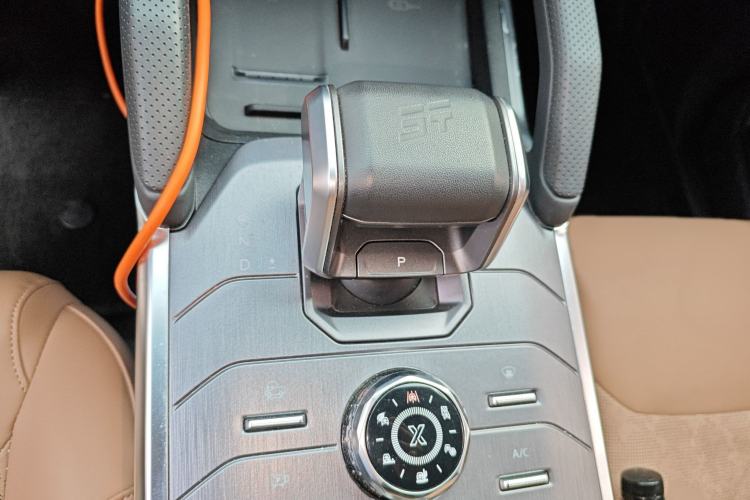 Used JETOUR Traveler 2023 2.0T All-Wheel Drive CrossPRO+ Gear Lever