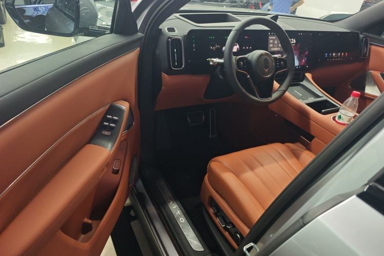 Used Hima AITO M8 2025 Extended-Range Ultra Version 53.4 kWh 5-Seater Edition Driver Seat