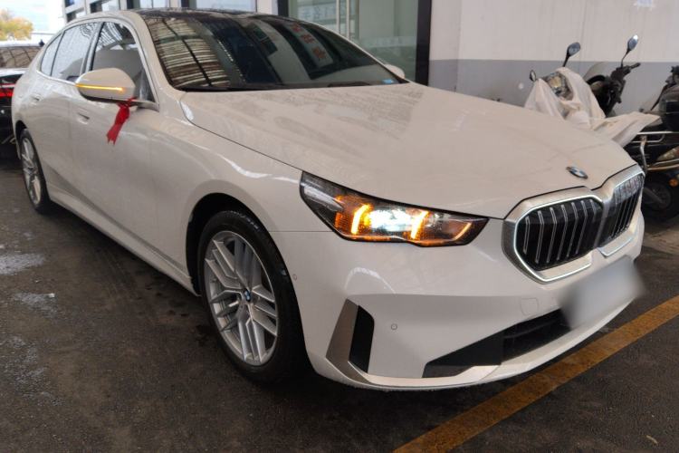 Used BMW 5 Series 2024 525Li Luxury Package
