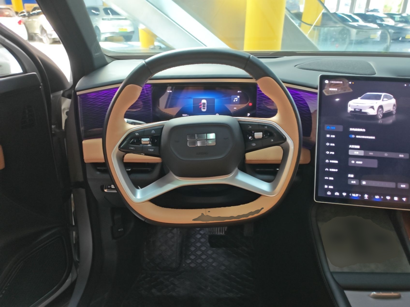 Geely Galaxy L7 2024 1.5T 115 km MAX Dragon Edition — снимка 13