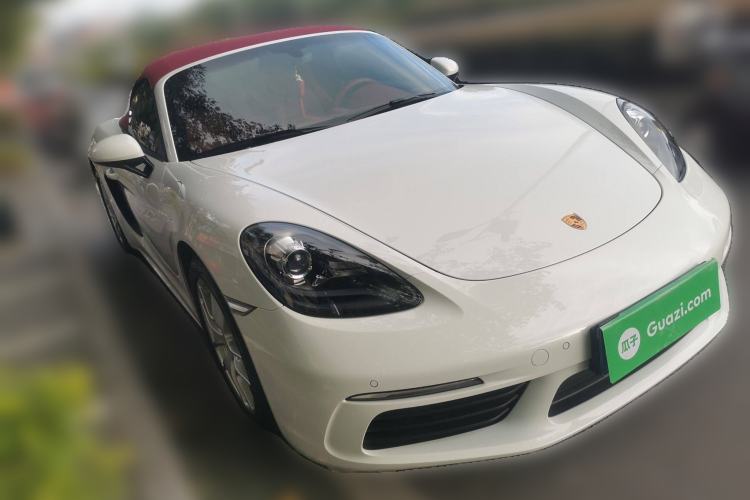 Used Porsche 718 2022 Boxster 2.0T Front Right 45 Deg