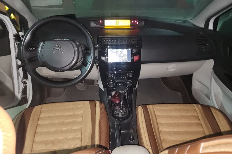 Used Citroen C-Quatre 2014 VTS Version 1.6L Automatic Prestige Model
