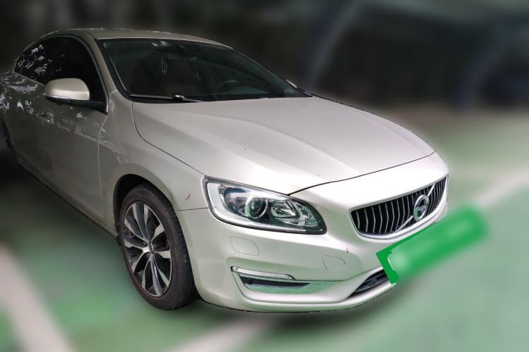 Used Volvo S60 2019 S60L Facelift T5 Intelligent Advanced Edition Front Right 45 Deg