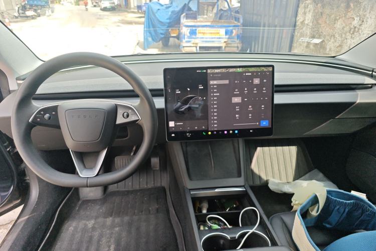 Used Tesla Model 3 2023 Rear-Wheel-Drive Version
