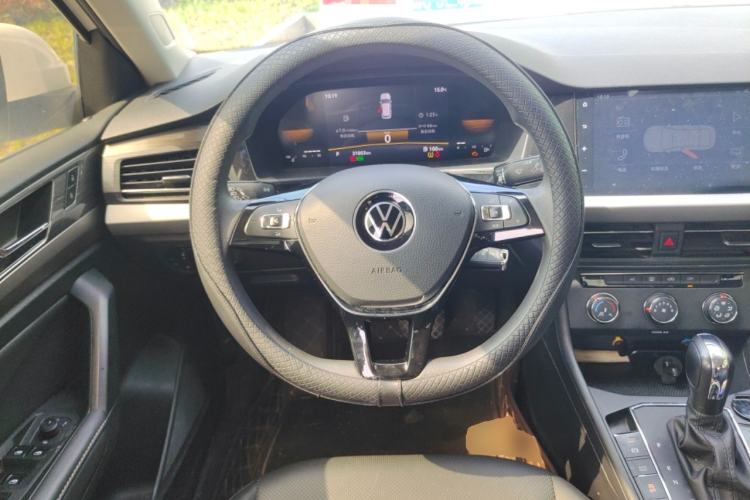 Used Volkswagen Lavida 2022 1.5L Automatic Comfort Edition Steering Wheel