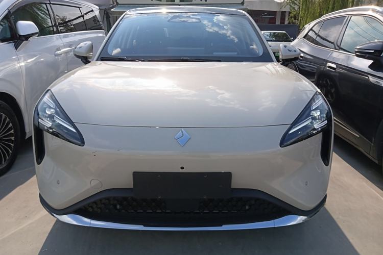 Used Baojun Yunhai 2024 600km Pure Electric Version Front