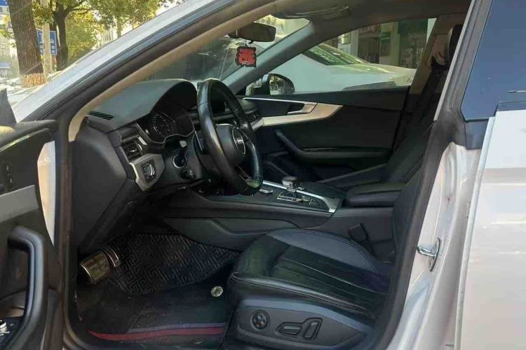 Used Audi A5 2017 Sportback 40 TFSI Fashion Model
