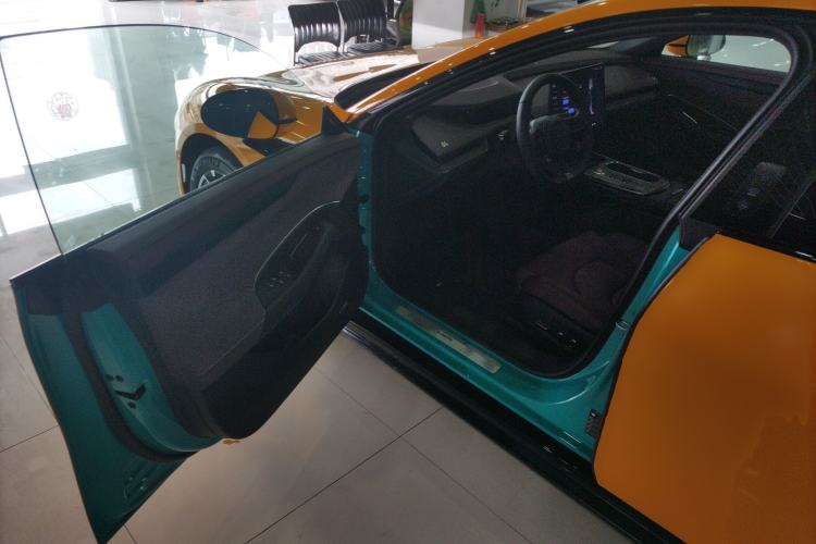 Used Xiaomi Auto SU7 2024 Rear-Drive Long-Range Intelligent Driving Version