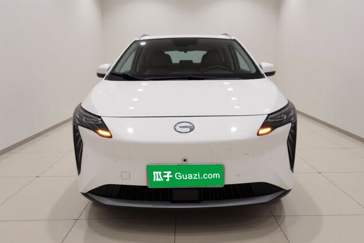 Used AION Y 2022 Plus 70 Tech Edition Front