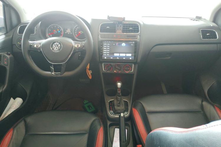 Used Volkswagen Polo 2016 1.6L Automatic Comfort Model
