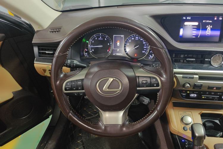 Used Lexus ES 2015 200 Elite Edition
