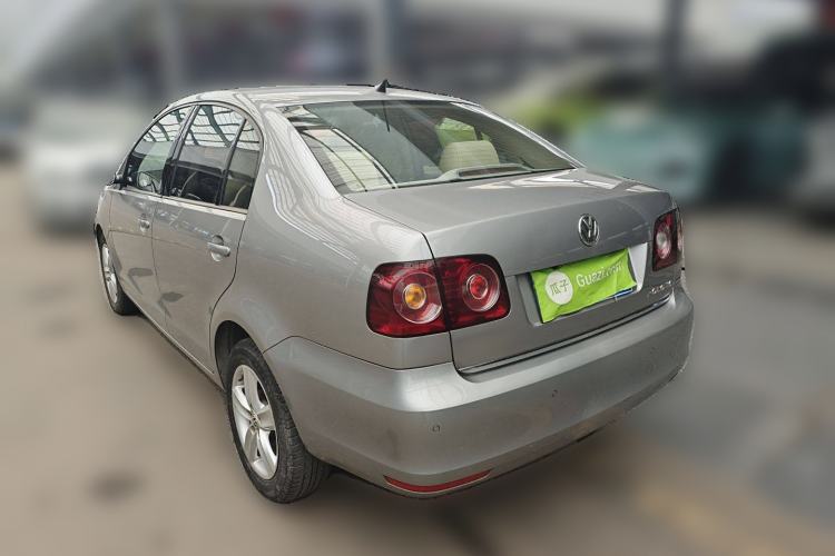 Used Volkswagen Polo 2011 Jingqu 1.6L Manual - Real Cool Edition