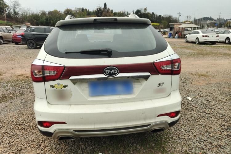 Used BYD S7 2015 2.0T Upgraded Automatic Luxury Version
