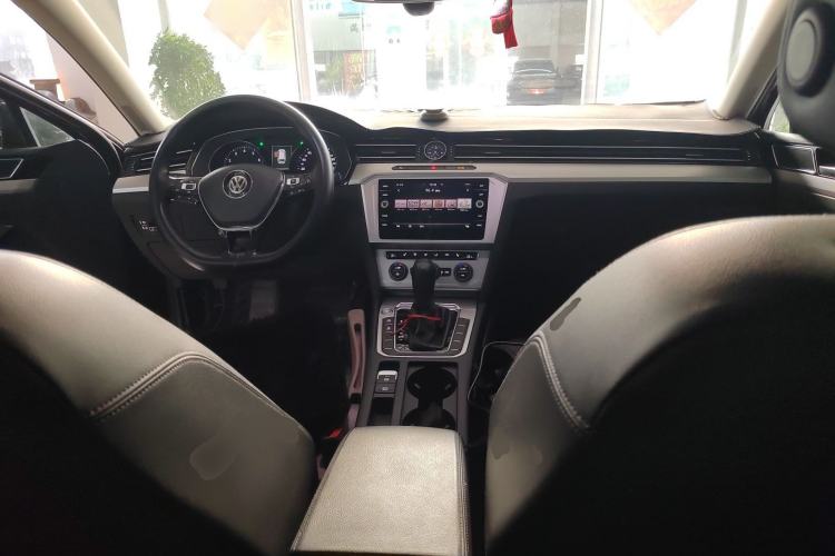 Used Volkswagen Variant 2018 380TSI Two-Wheel Drive Comfort Edition