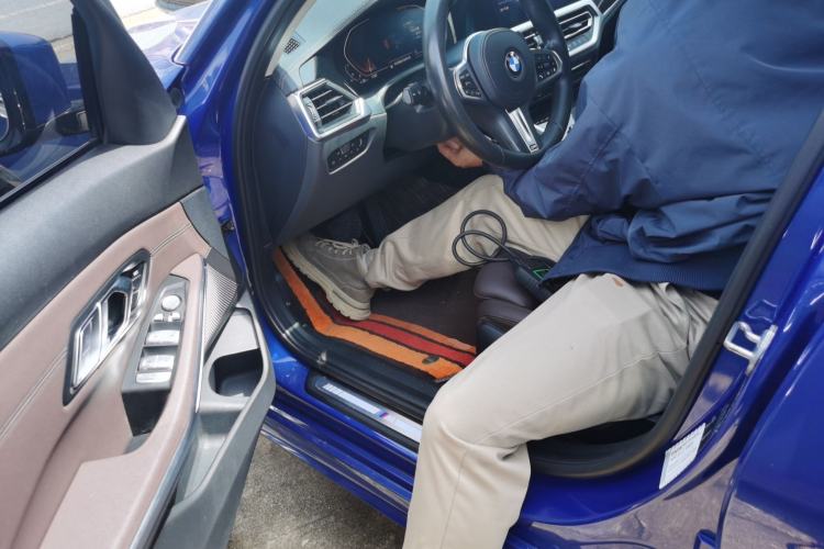 Used BMW 3 Series 2020 Restyled 325Li M Sport Package Left Front Seat