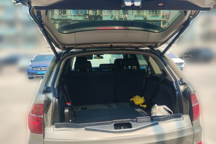 Used BMW X5 2011 xDrive35i Luxury Model
