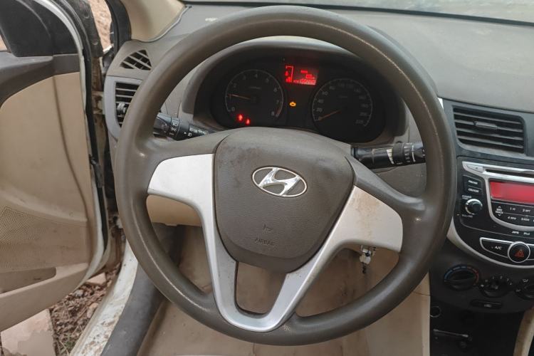 Used Hyundai Verna (older generation) 2010 Sedan 1.4L Manual Standard GL Model
