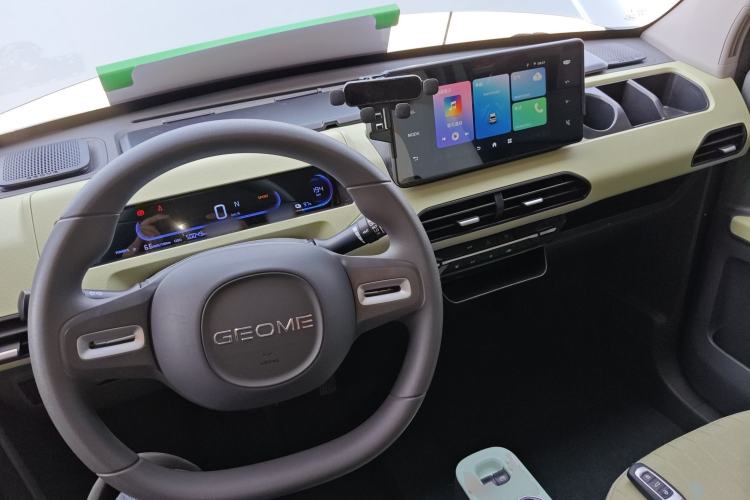 Used Geely Galaxy Panda 2023 Panda Mini 200km Endurance Bear