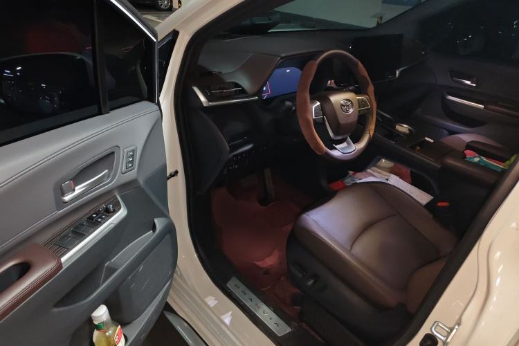 Used Toyota Granvia 2024 2.5L Hybrid Prestige PLUS Four-Wheel Drive Version Driver Seat