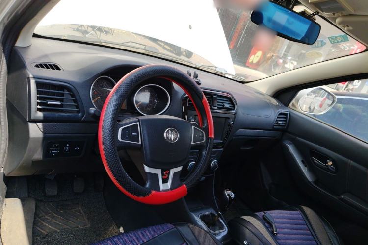 Used Nlmmotor Qiteng V60 2017 1.5L Luxury Model