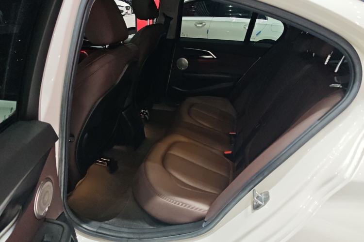 Used BMW 1 Series 2019 120i Leading Model M Sport Package Interior 6