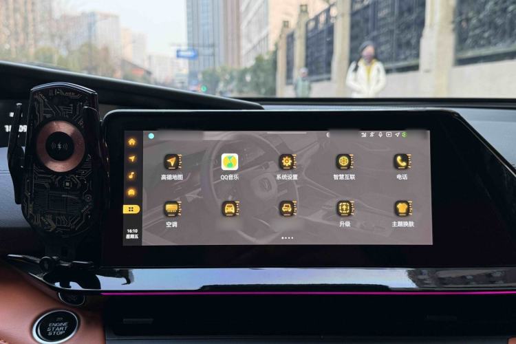 Used Changan UNI-V 2023 2.0T Leading-Speed Edition
