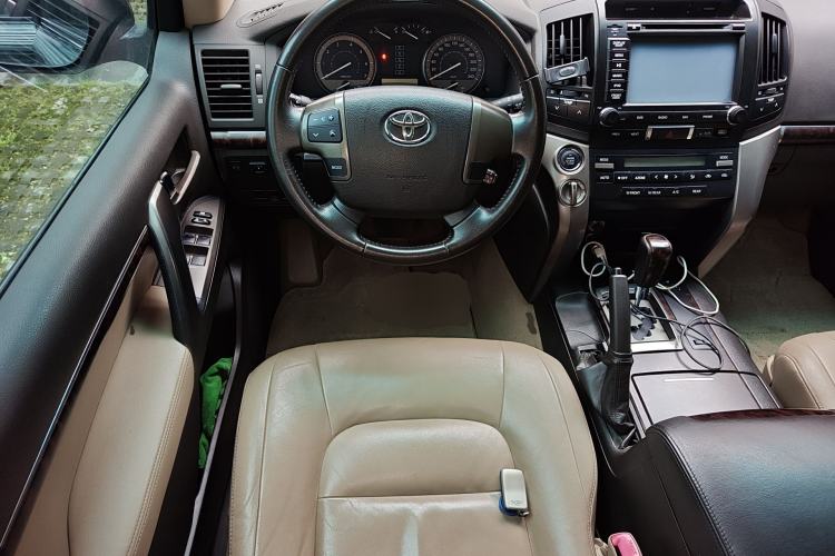 Used Toyota Land Cruiser 2010 4.0L Automatic VX Steering Wheel