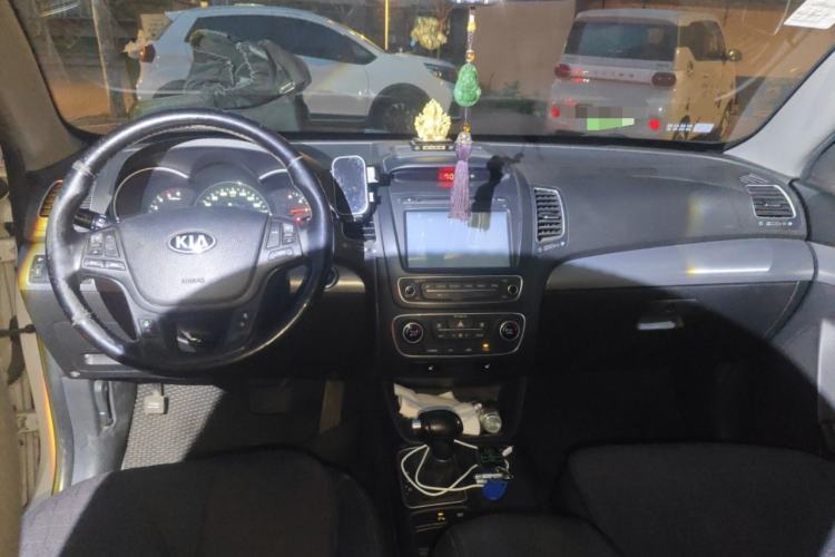 Used Kia Sorento 2013 2.2T 5-Seater Diesel Luxury Edition Center Console