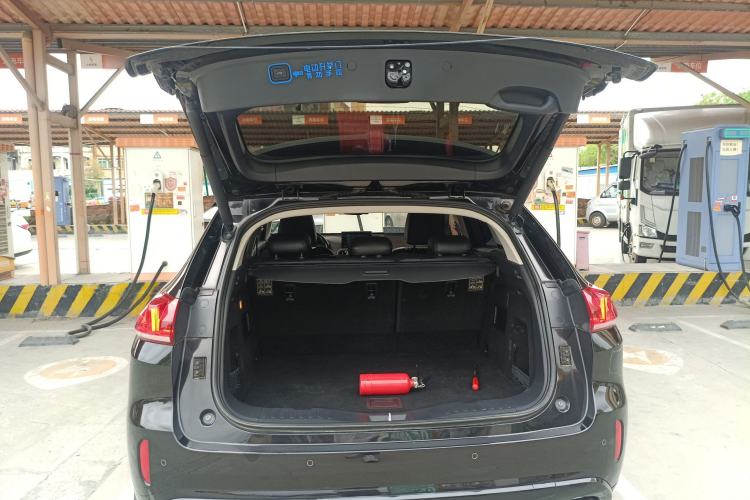 Used Wey VV5 2017 2.0T Ultra-Luxury Version Trunk