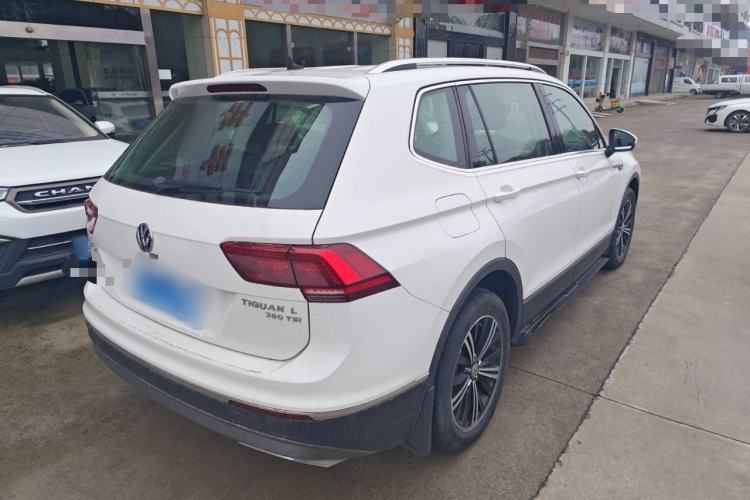 Used Volkswagen Tiguan L 2018 380TSI Automatic All-Wheel Drive Luxury Edition Rear Right 45 Deg