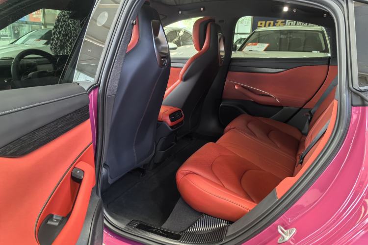 Used Xiaomi Auto SU7 2024 Rear-Drive Long-Range Intelligent Driving Version Interior 3