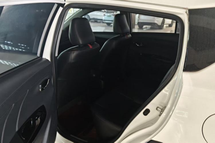 Used Toyota YARiS L Zhi Xuan 2021 X-Trail 1.5L CVT Luxury Edition
