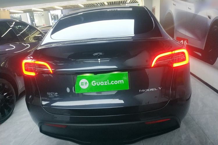 Used Tesla Model Y 2024 Long-Range All-Wheel-Drive Version
