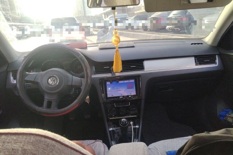 Used Volkswagen Bora 2013 1.6L Manual Fashion Edition
