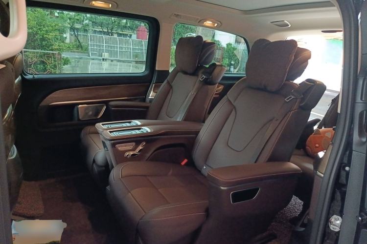 Used Mercedes-Benz V-Class 2022 V 260 Prestige Edition