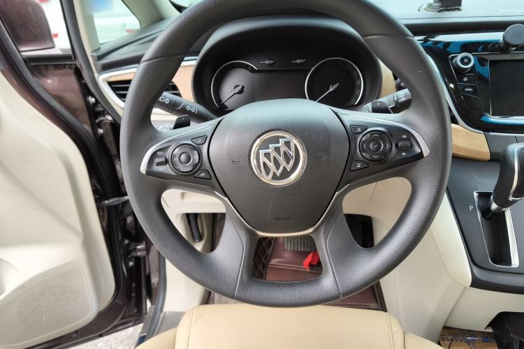 Used Buick GL8 2017 ES 28T Comfort Model China V Standard Steering Wheel