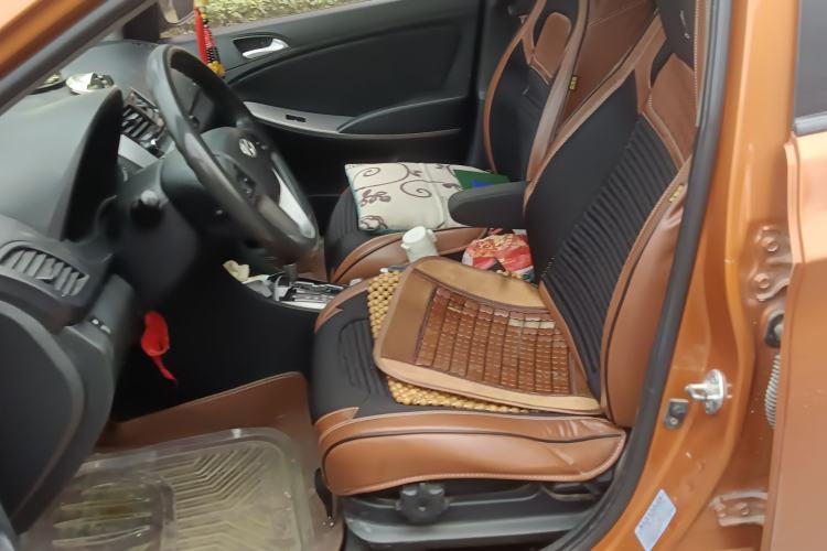 Used Hyundai Verna Ray 2014 1.6L Automatic TOP Left Front Seat