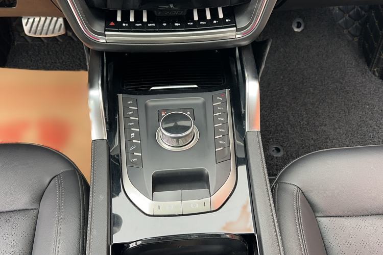 Used Zotye T700 2017 1.8T Dual-Clutch Prestige Model