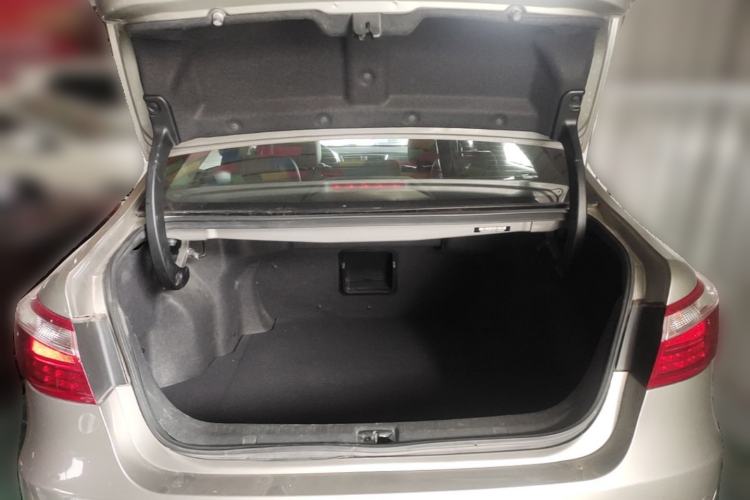 Used CHANGAN Raeton 2014 1.8T Automatic Prestige Anniversary Edition China IV Standard
