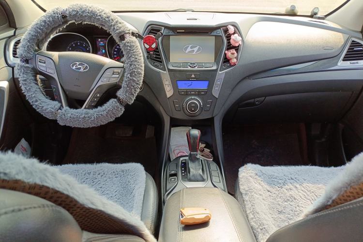 Used Hyundai Santa Fe 2013 2.4L Automatic Two-Wheel Drive Smart Version