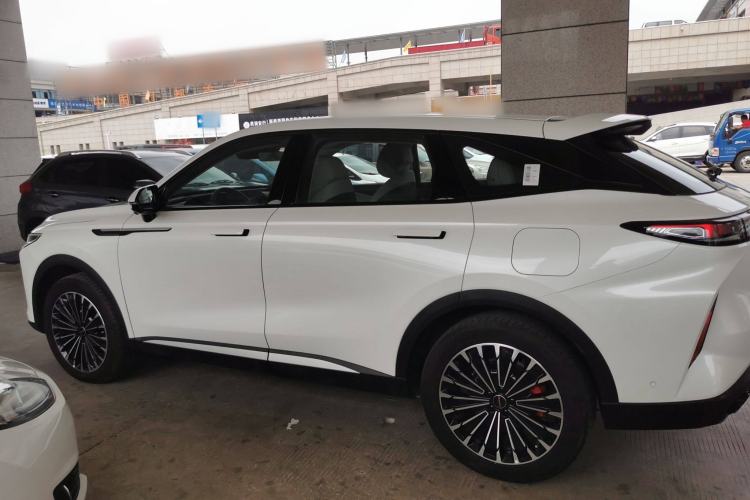 Used EXEED Stellar C-DM 2025 200 with Ultra-Long Range Pro All-Wheel Drive
