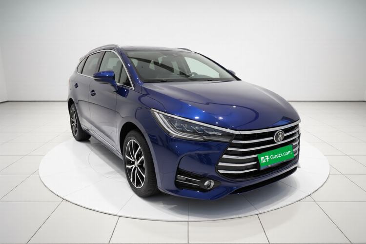 Used BYD Song MAX 2017 1.5T Automatic Smart Connect Elite 7-Seater Front Right 45 Deg
