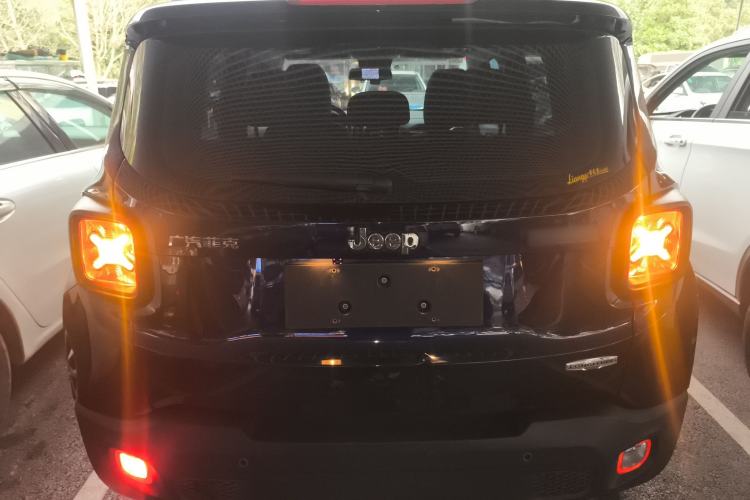 Used Jeep Renegade 2018 Connected Large Screen Version 180T Automatic High-Energy Edition