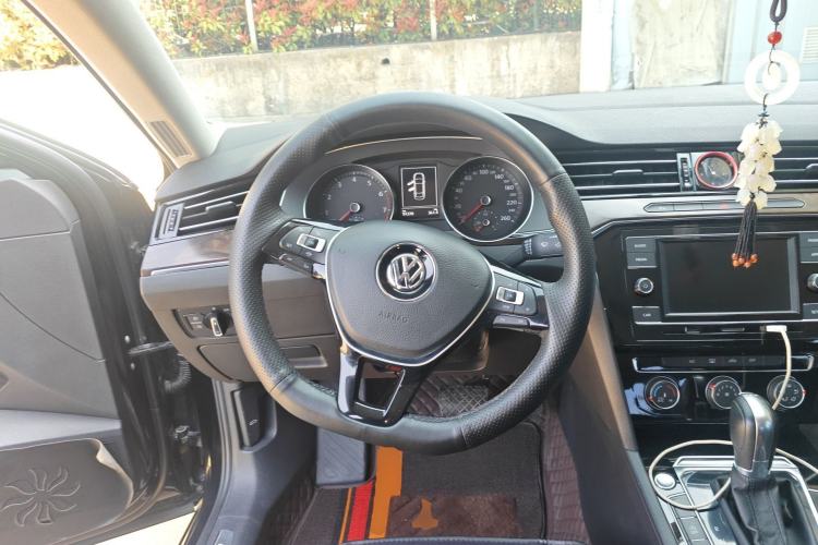 Used Volkswagen Magotan 2019 330TSI DSG Leading Model China VI Standard
