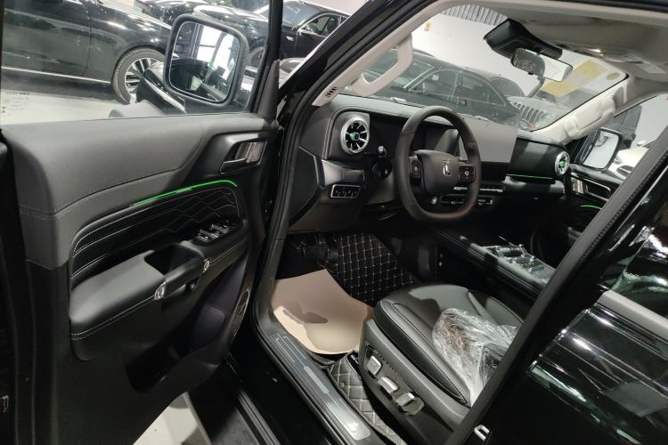 Used Tank 300 New Energy 2025 Hi4-T