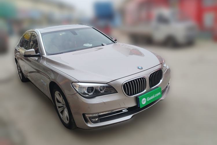 Used BMW 7 Series 2013 730Li Luxury Model Front Right 45 Deg