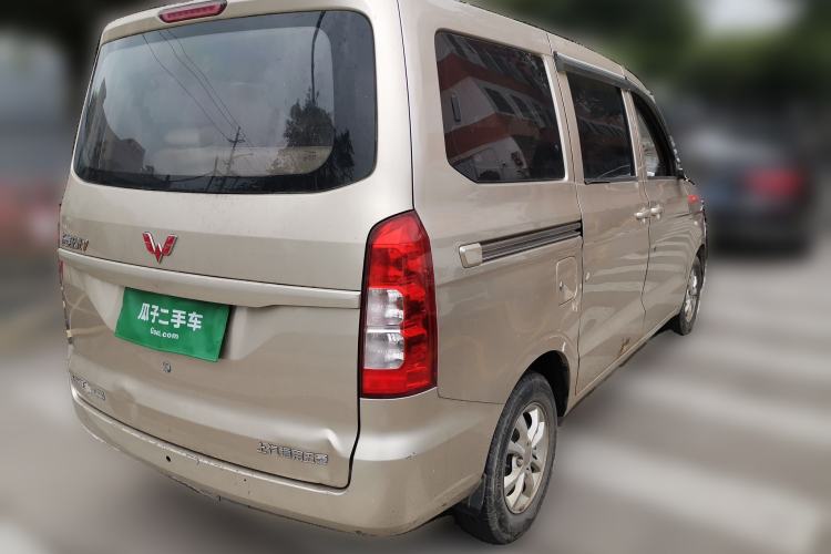 Used Wuling Hongguang V 2019 1.5L Enjoyment Version China VI LAR